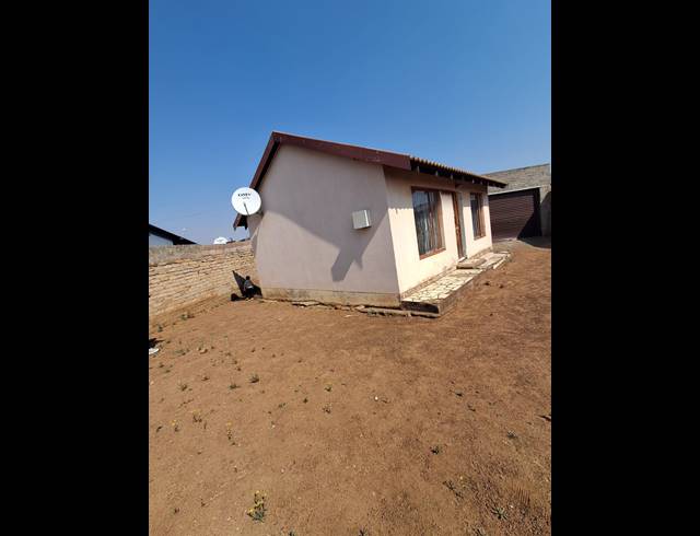 2 BEDROOM HOUSE FOR SALE IN EVATON WEST